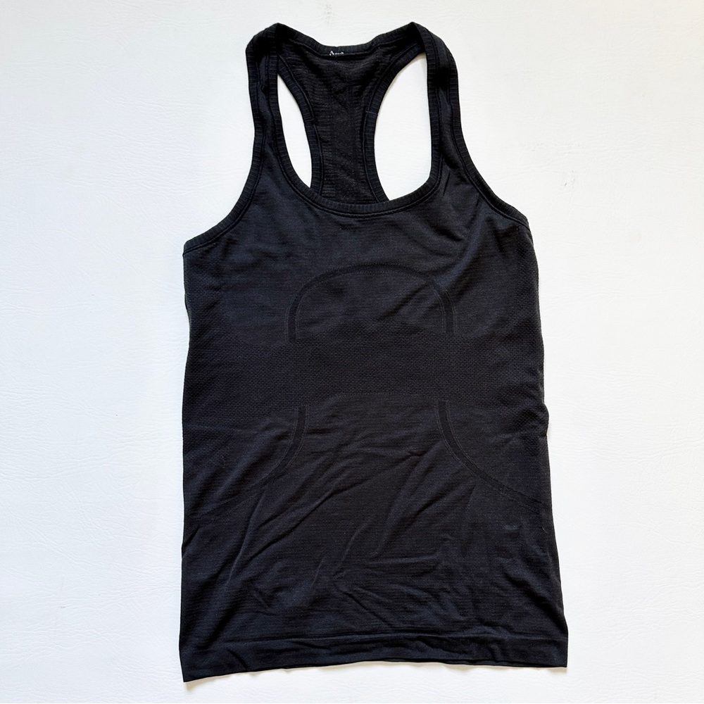 EUC Black Swiftly lululemon tank